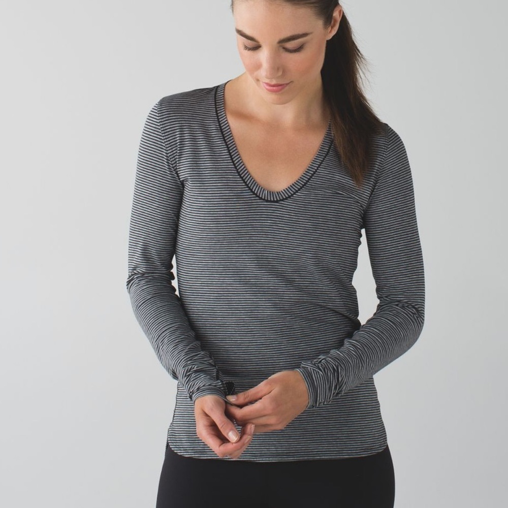 Lululemon | circadian long sleeve v neck top